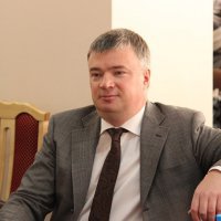 Артему Кавинову необходимо сосредоточить усилия на работе в министерстве соцполитики